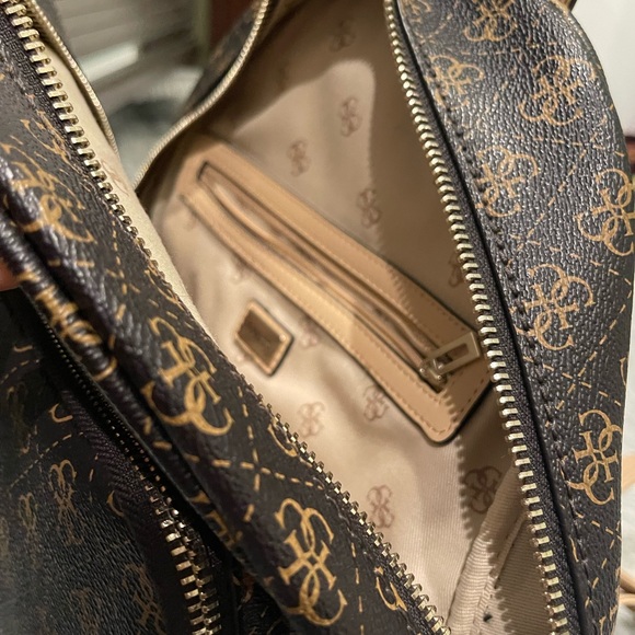 GUESS Rylan Backpack - Picture 2 of 4